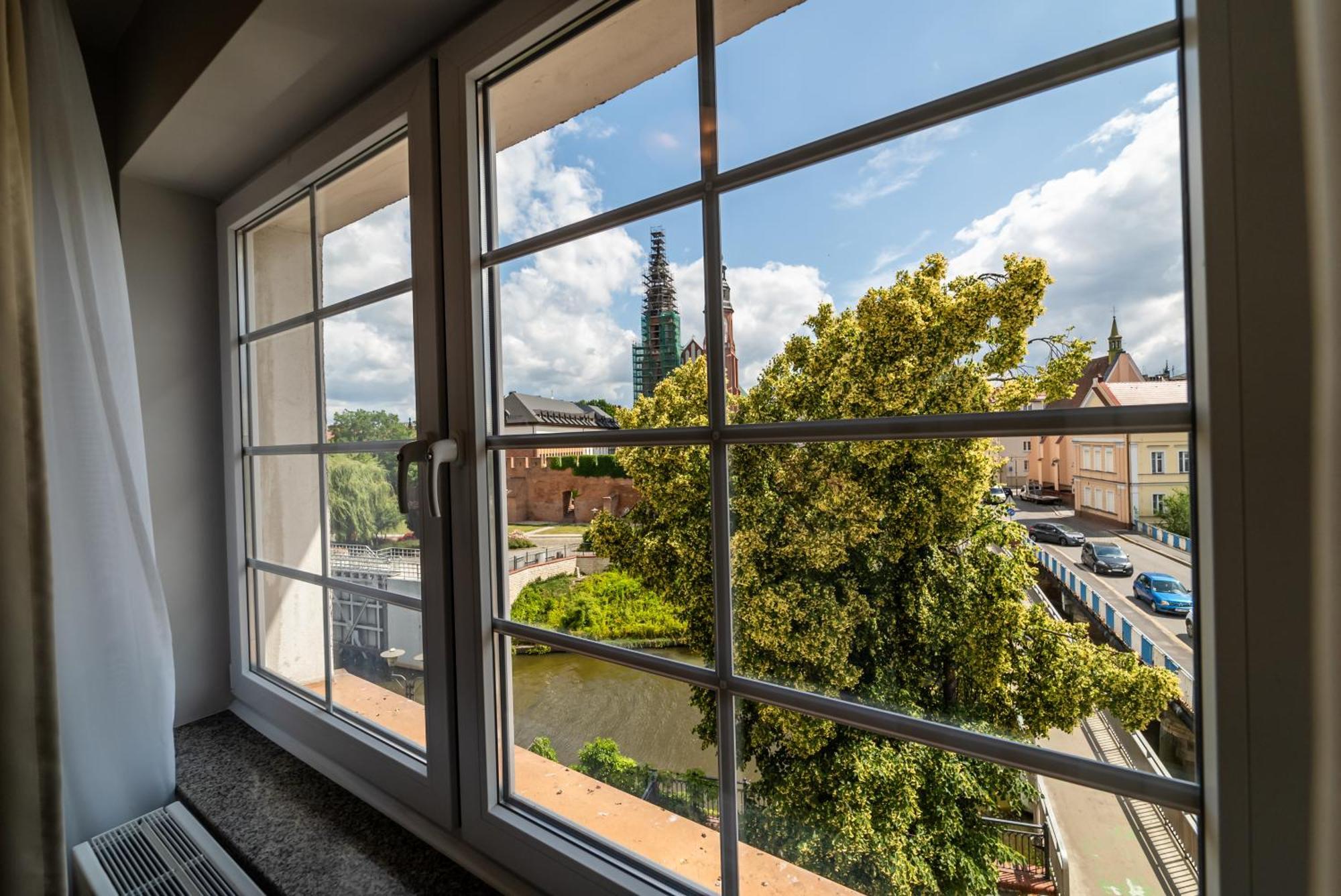Hotel Piast Opole Exteriör bild